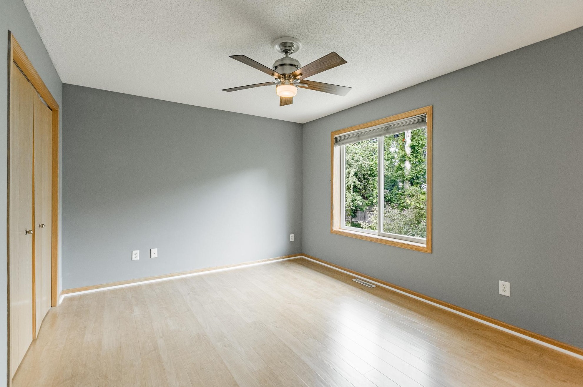 12861 Pennock Ave, Saint Paul MN  55124-3327 exterior