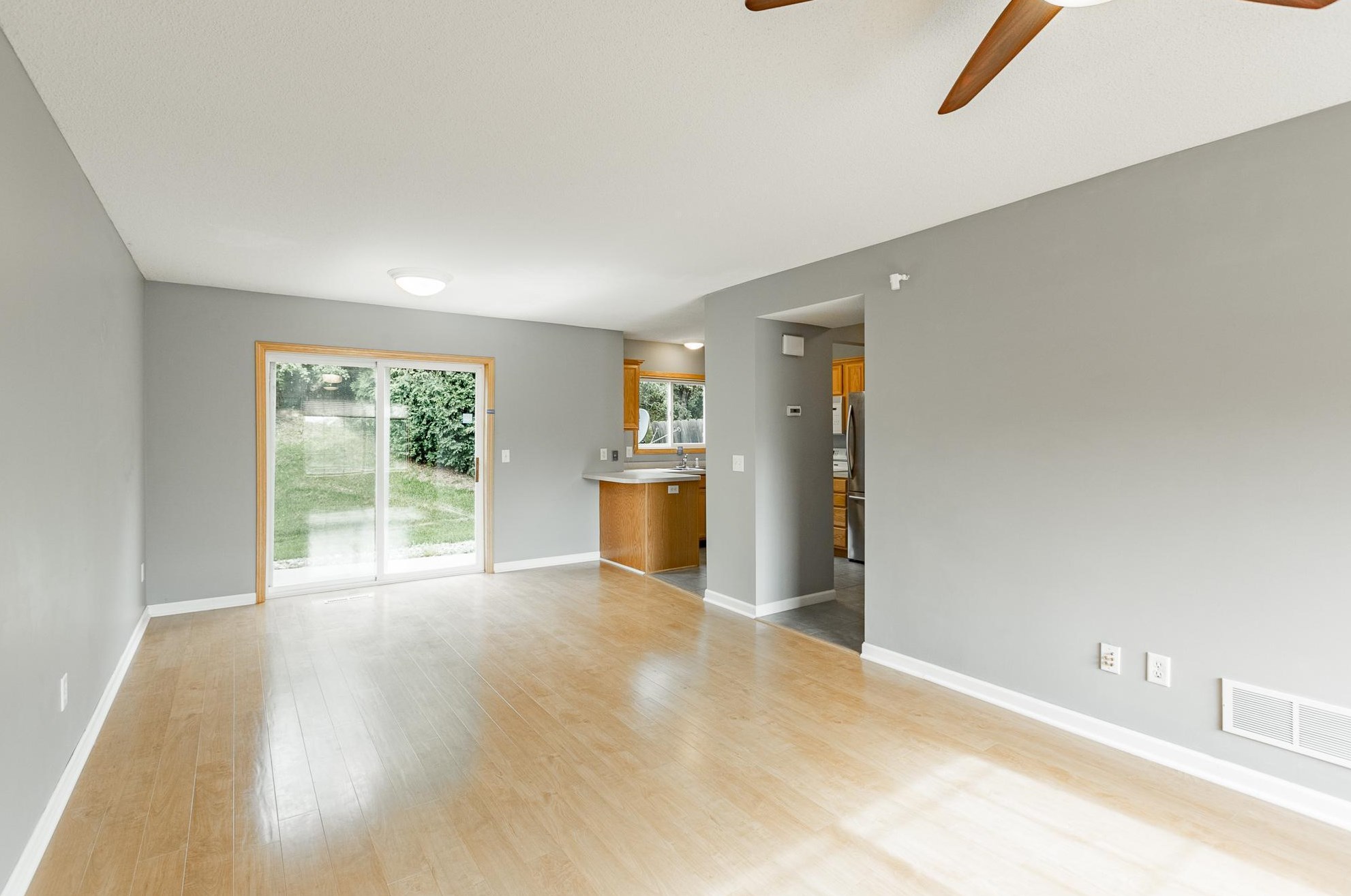 12861 Pennock Ave, Saint Paul MN  55124-3327 exterior