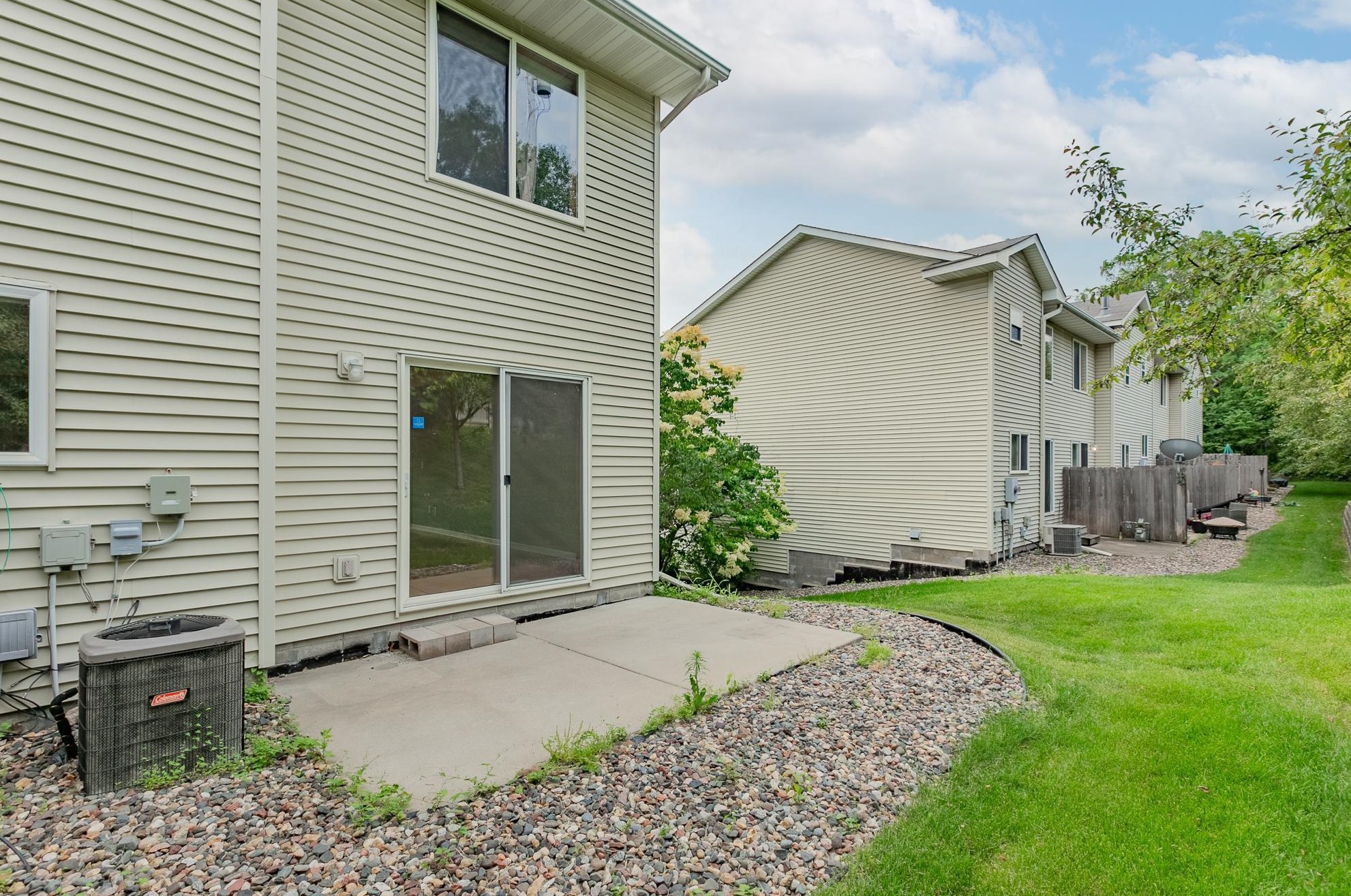12861 Pennock Ave, Saint Paul MN  55124-3327 exterior