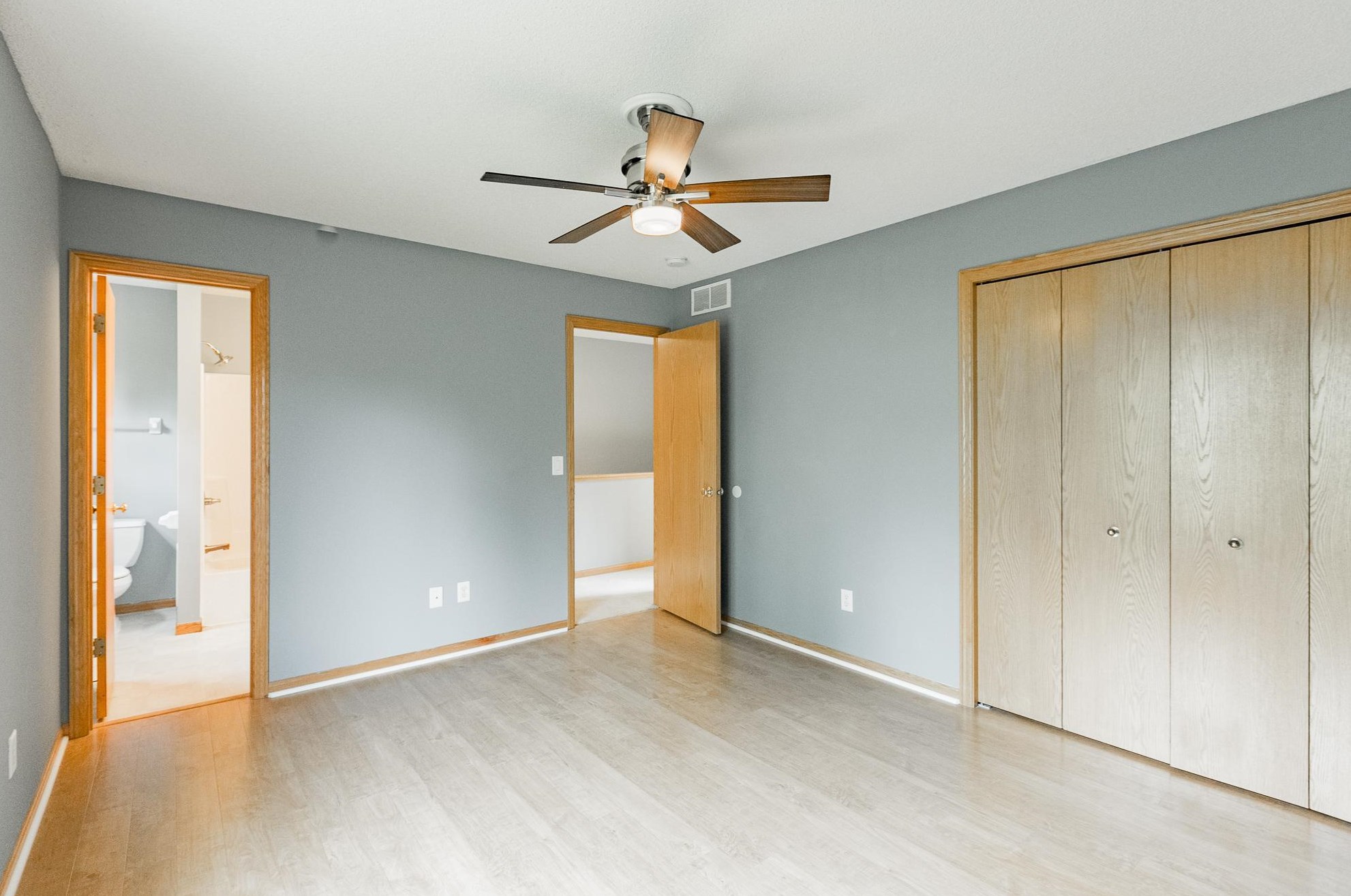 12861 Pennock Ave, Saint Paul MN  55124-3327 exterior