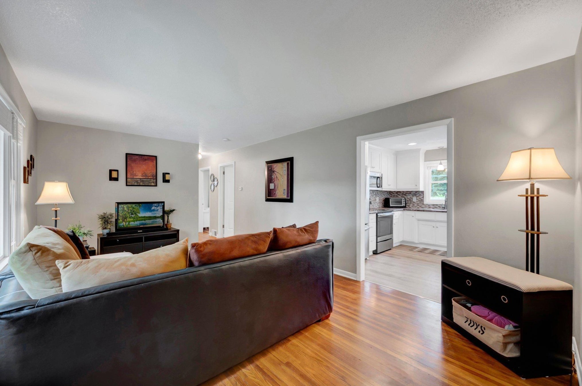 1527 Western Ave, Saint Paul MN  55117-3536 exterior