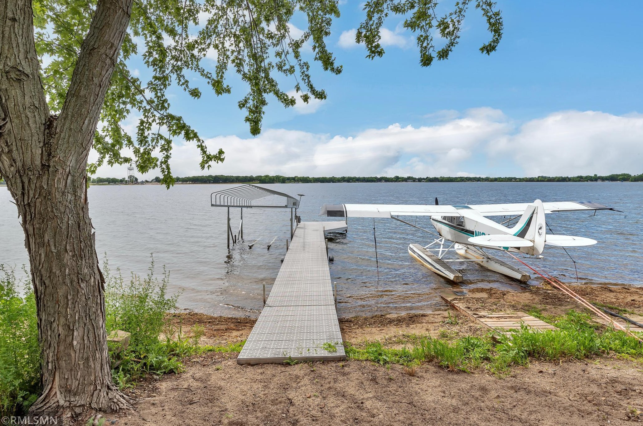 421 Shoreacres Dr, Big Lake, MN 55309-9005