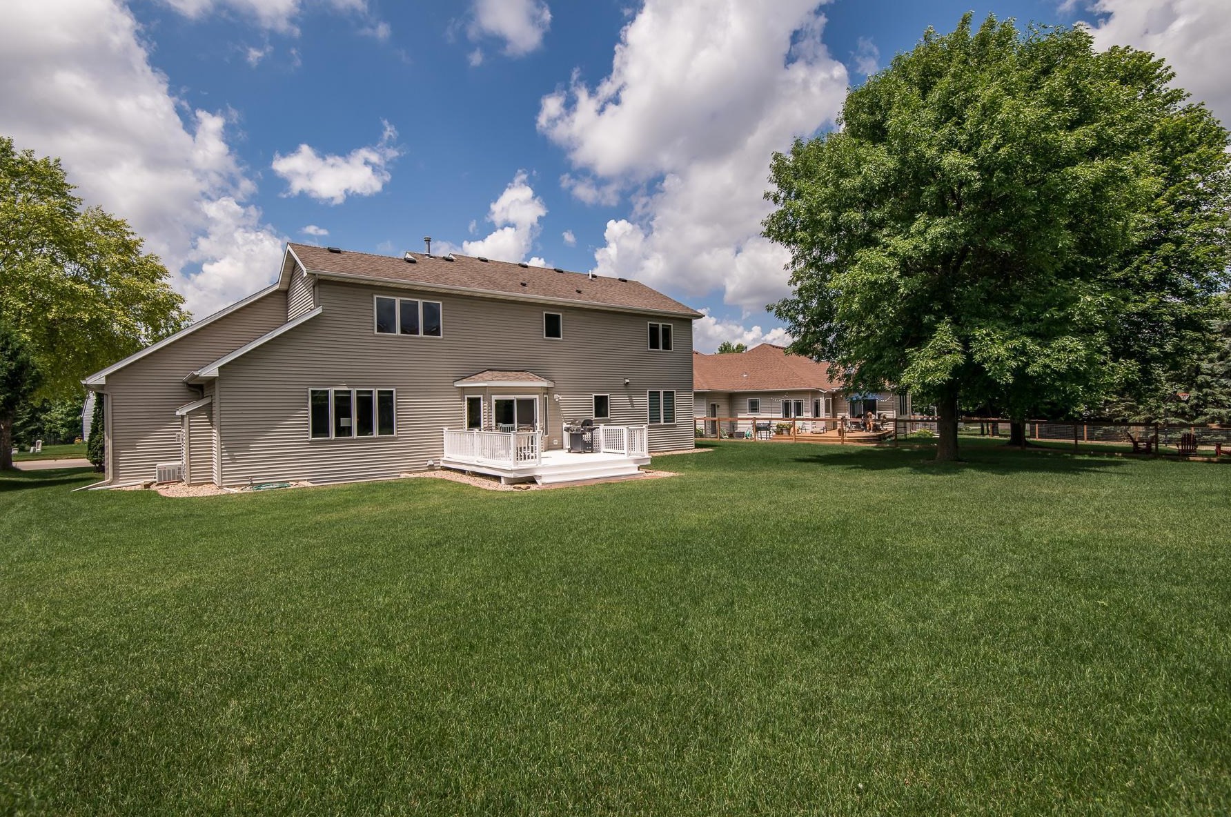 2060 Century Hills Dr, Rochester, MN 55906-7620