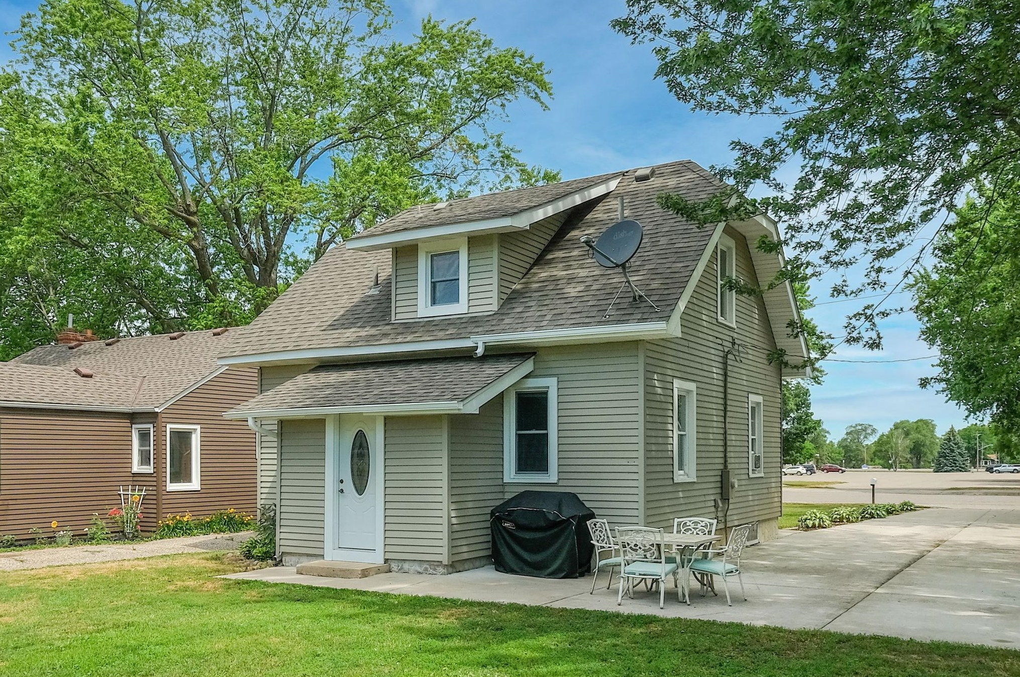 460 Hazel Ave E, Saint Augusta, MN 55353
