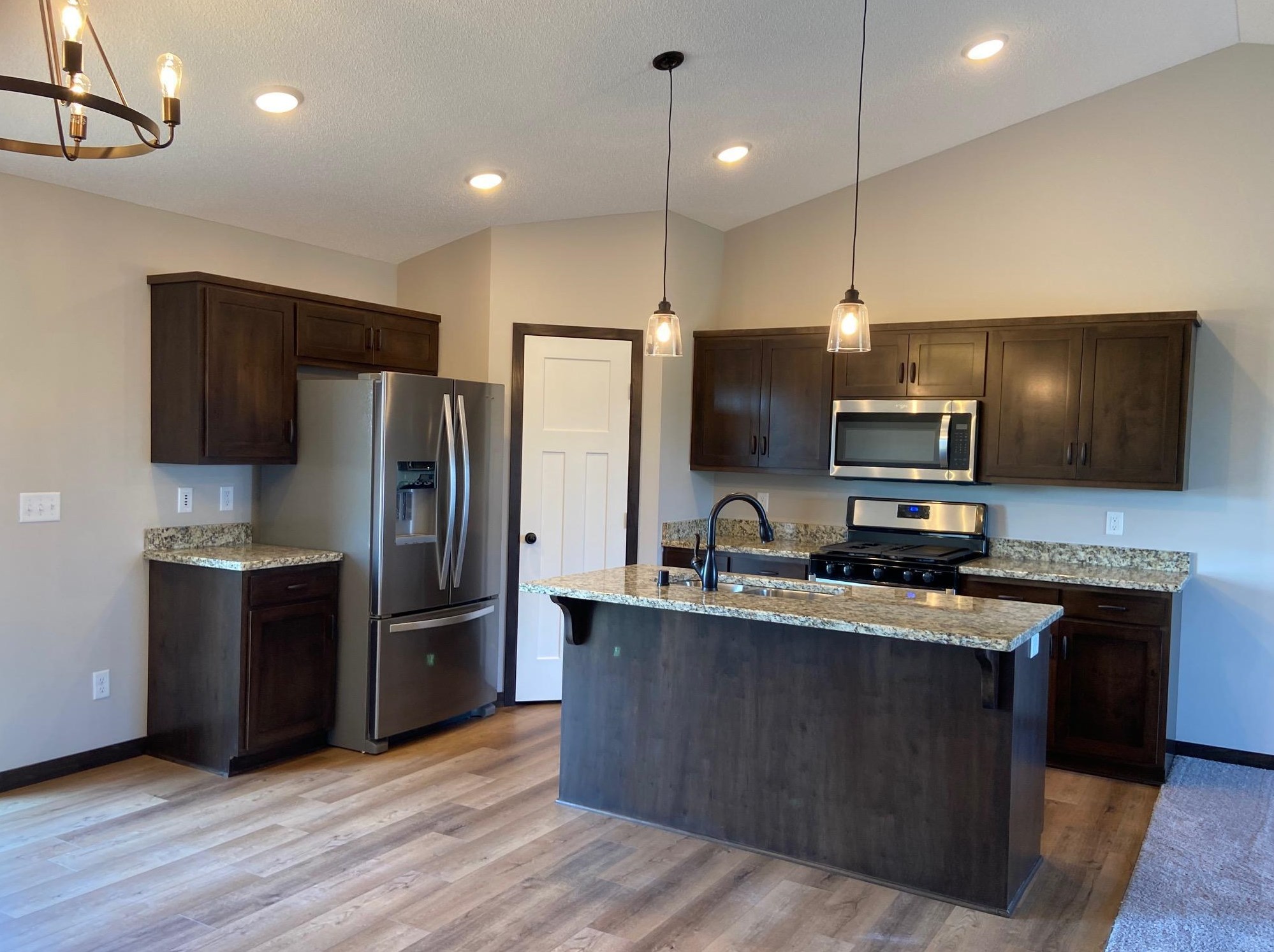 583 Elm St, Saint Augusta, MN 55353-4507