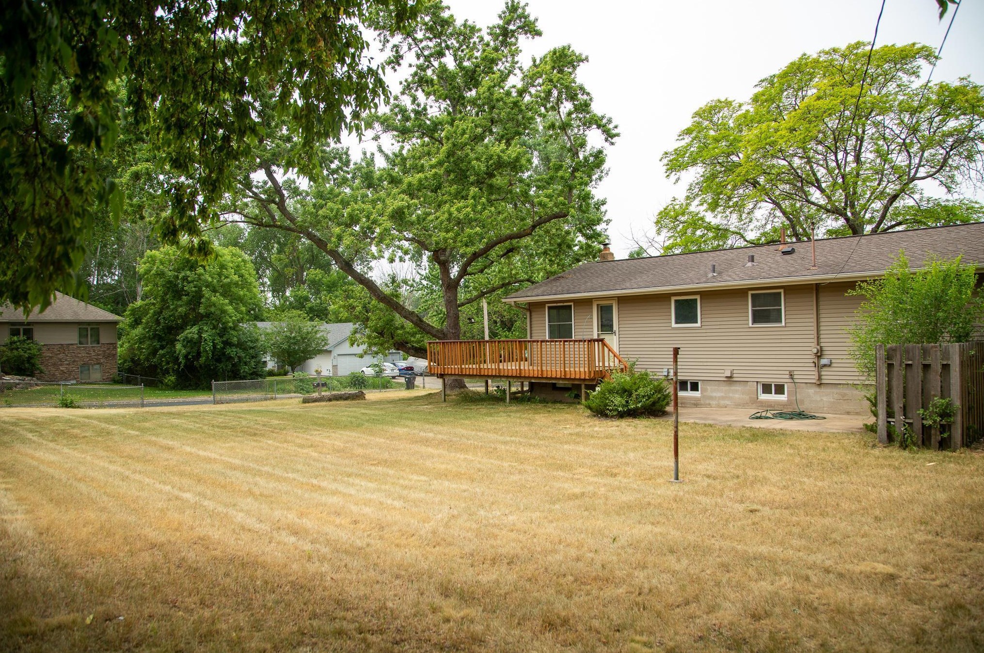 5162 Longview Dr, Saint Paul MN  55112-4811 exterior
