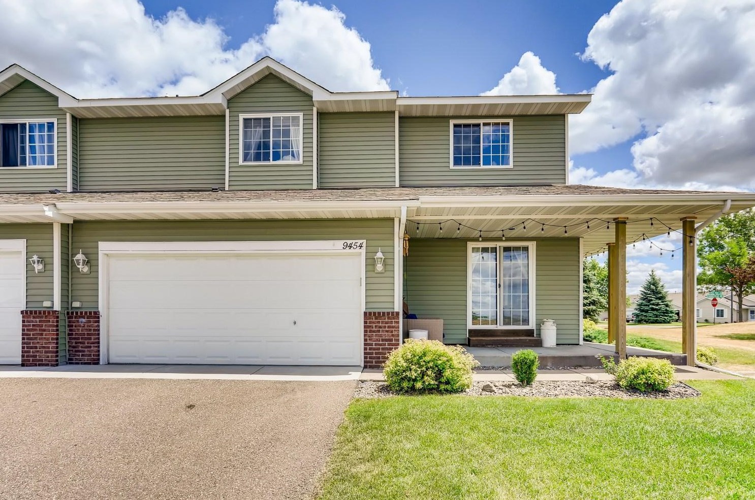 9454 Golden Eagle Ct, Monticello, MN 55362