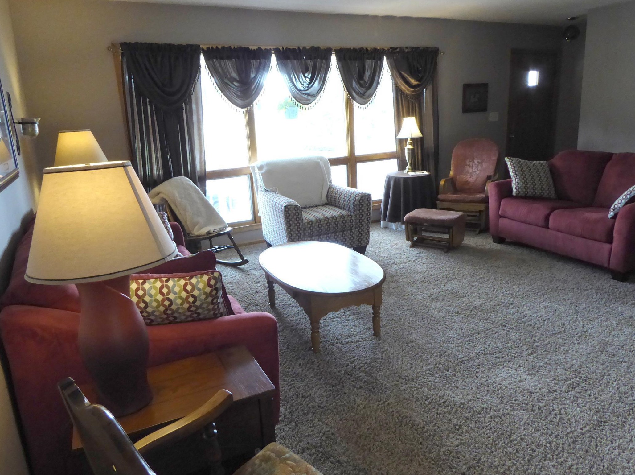 164 9th St, Windom, MN 56101
