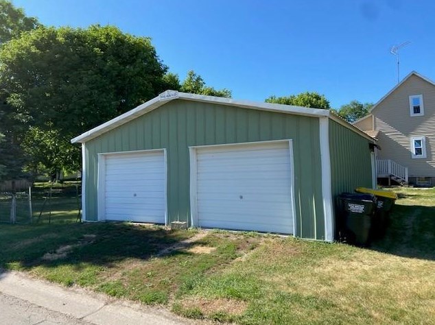 480 1st St, Lake Lillian, MN 56253