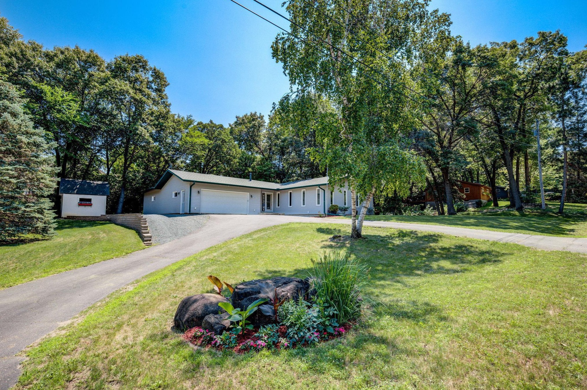 13562 Danville Ave, Lakeville, MN 55068-3303