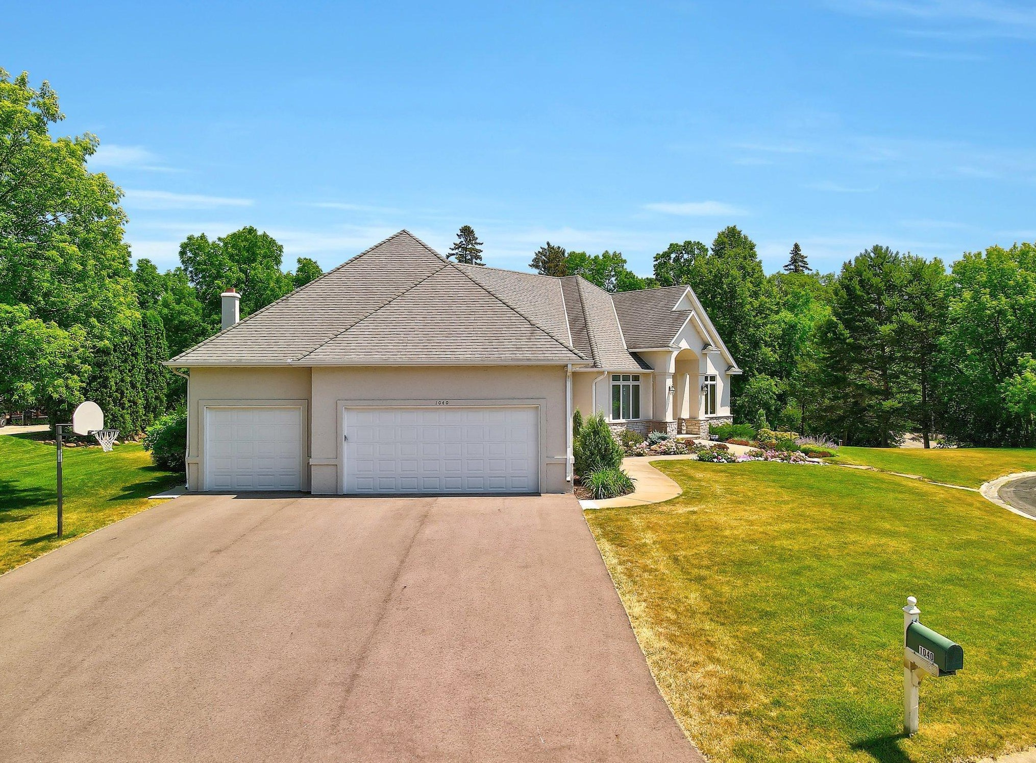 1040 Bayside Ln, Orono MN  55364-8963 exterior