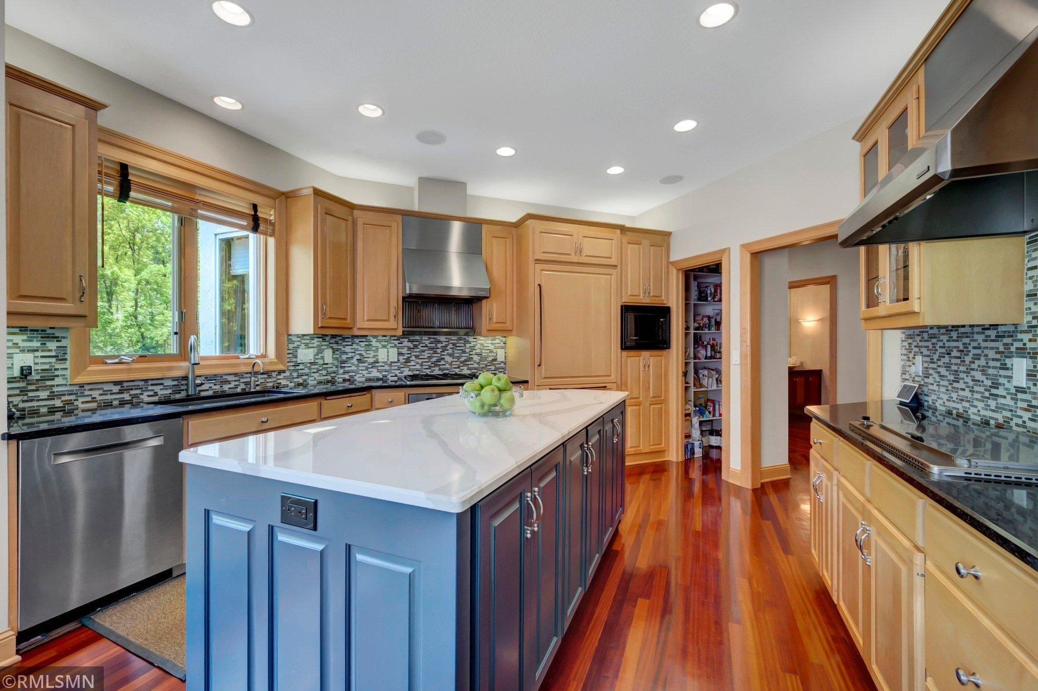 1040 Bayside Ln, Orono MN  55364-8963 exterior