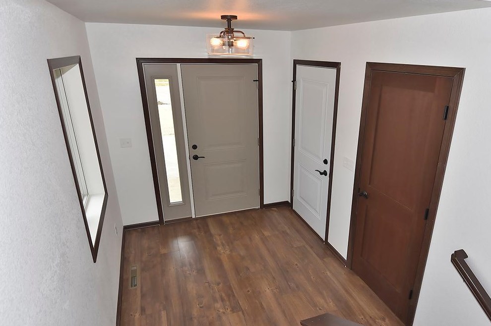 815 El Dorado St, Havana, MN 55060-6603