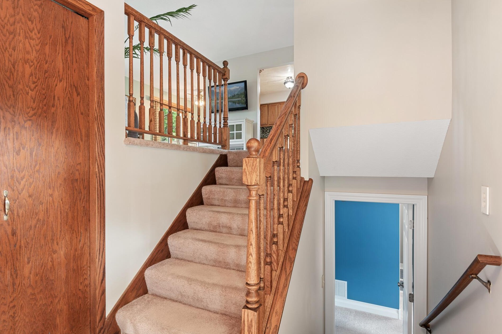 2206 Mill Pond Ln, Orono, MN 55364-1421