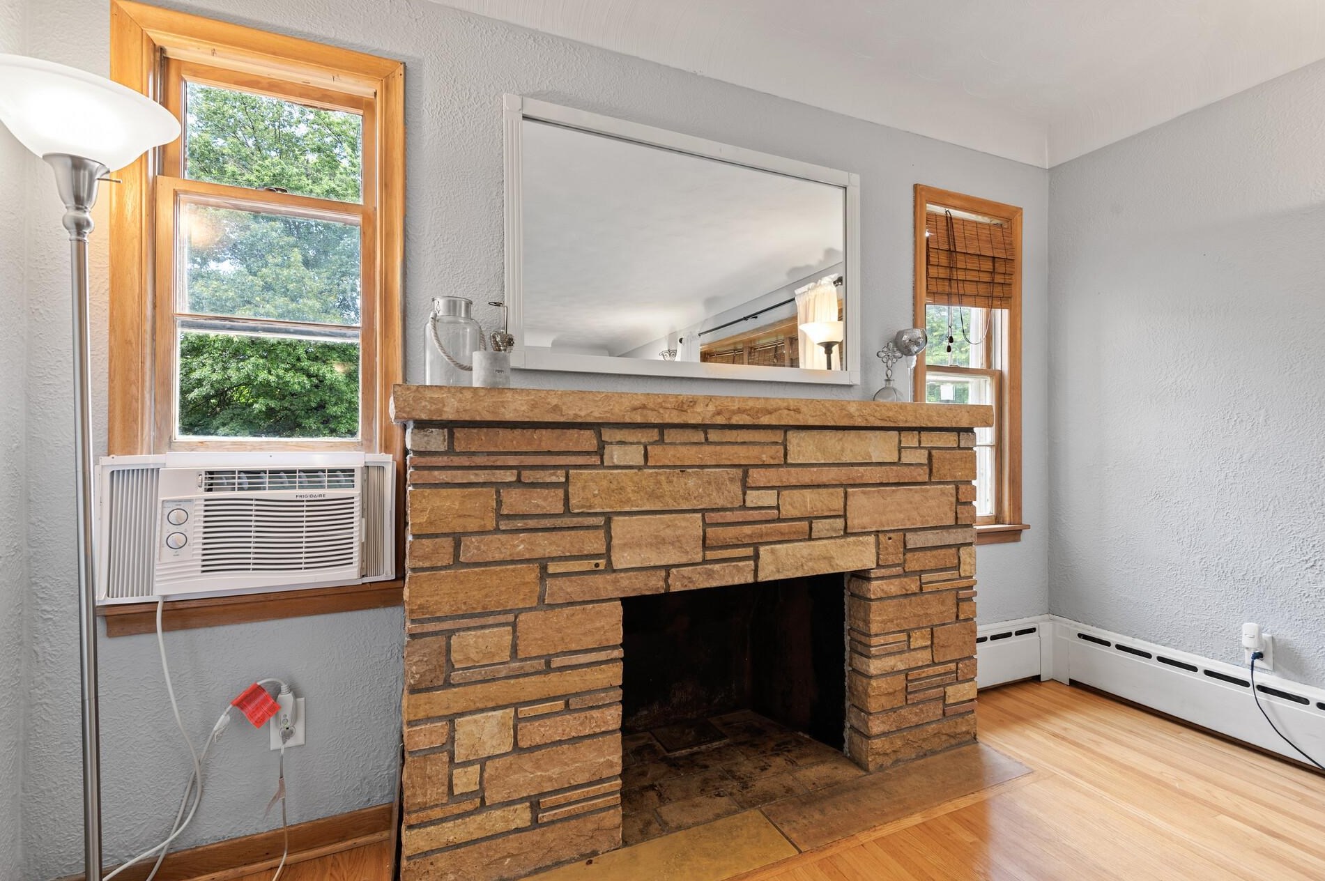 2523 Stillwater Rd, Saint Paul MN  55119-3616 exterior