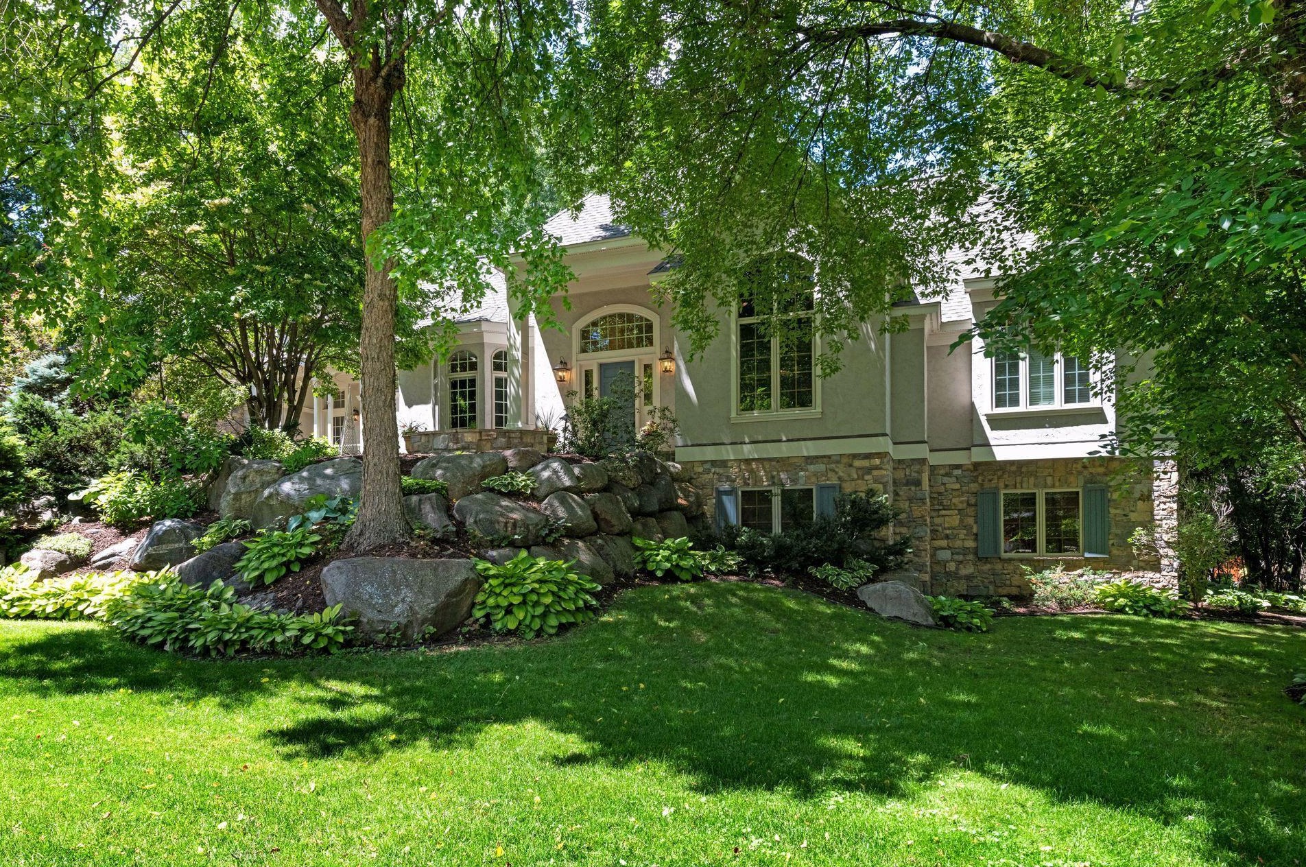 4288 Manor Court Rd, Hopkins, MN 55345-2857