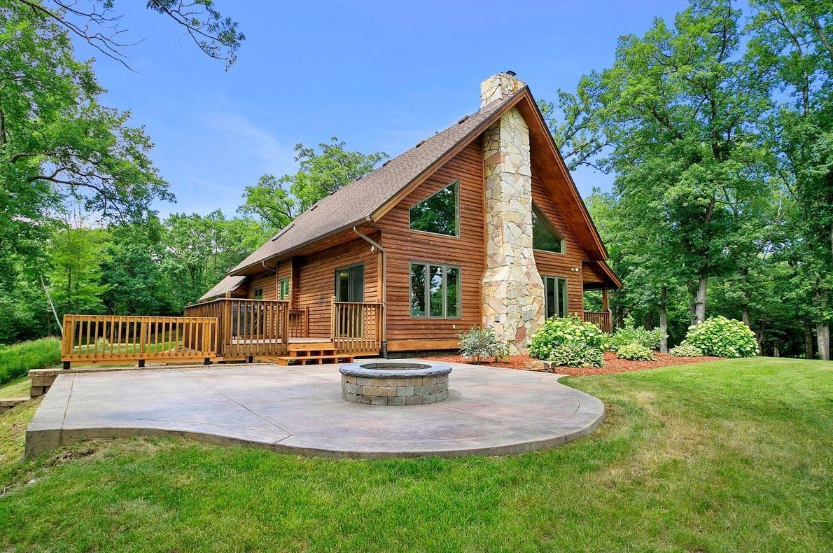 12009 Banyon Ave Nw, Monticello, MN 55362