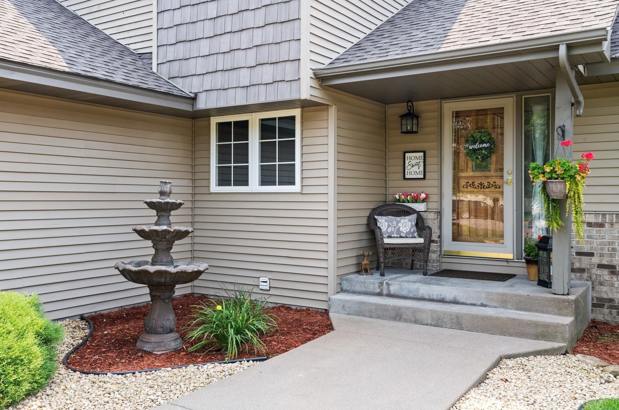 6090 151st Ln, Anoka, MN 55303-5688
