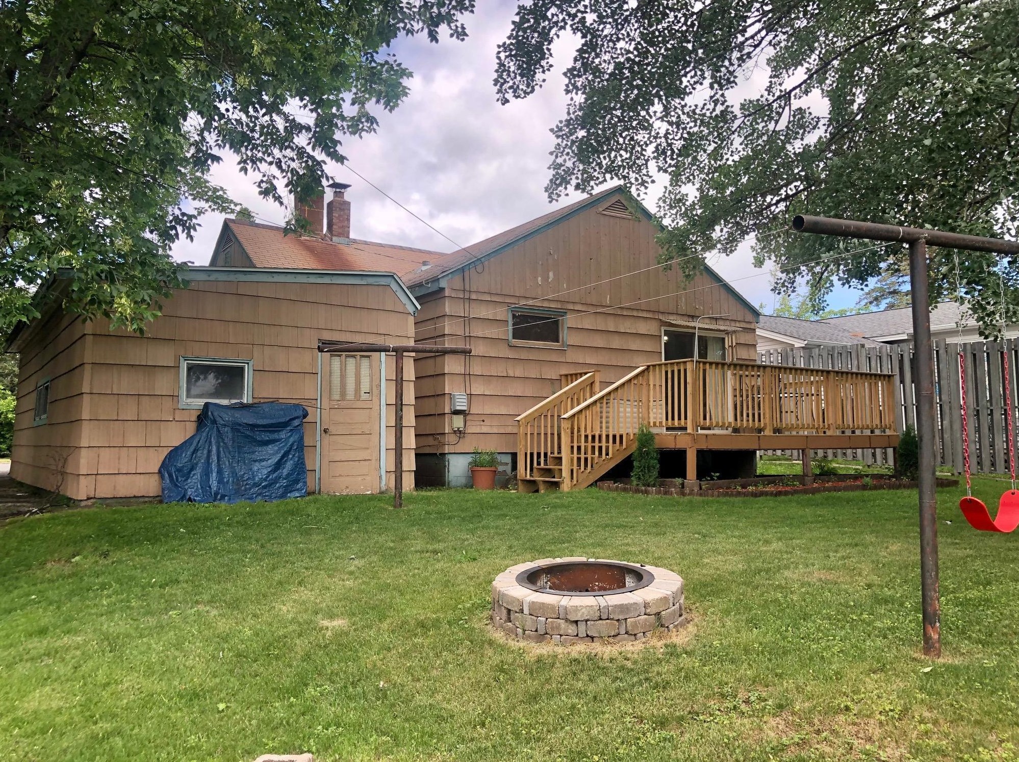 416 Slate St, Scanlon, MN 55720