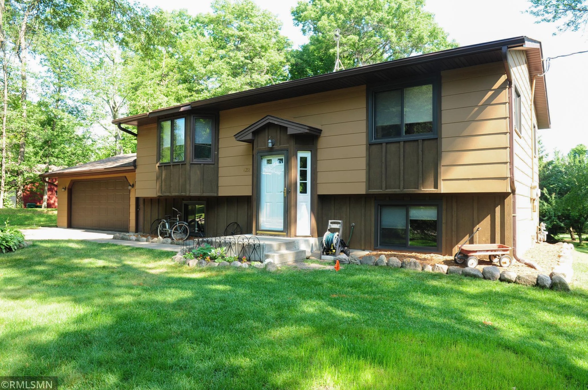 4351 167th Ave, Anoka, MN 55304-5229