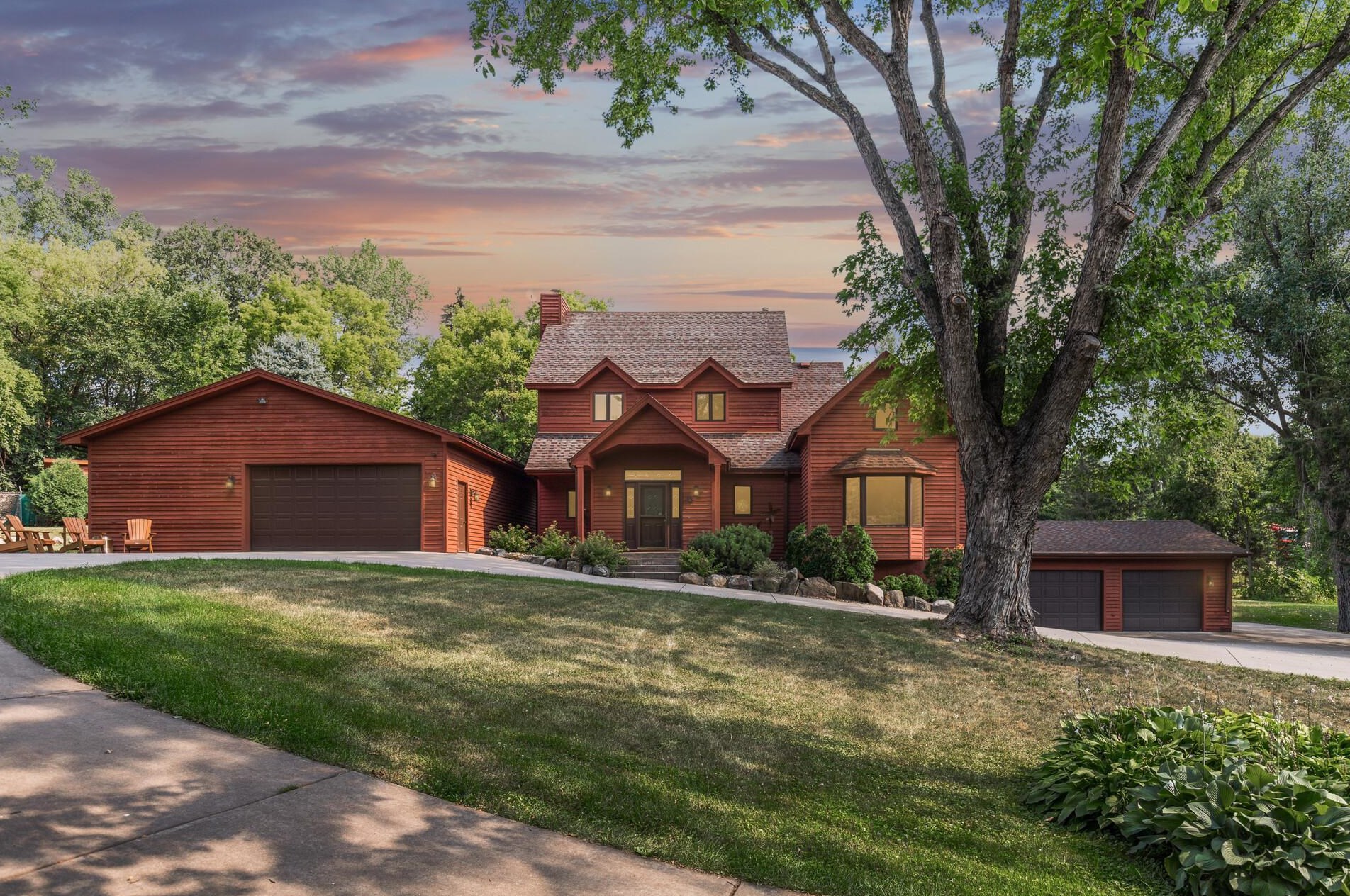 7821 Babcock Trail, South Saint Paul, MN 55077