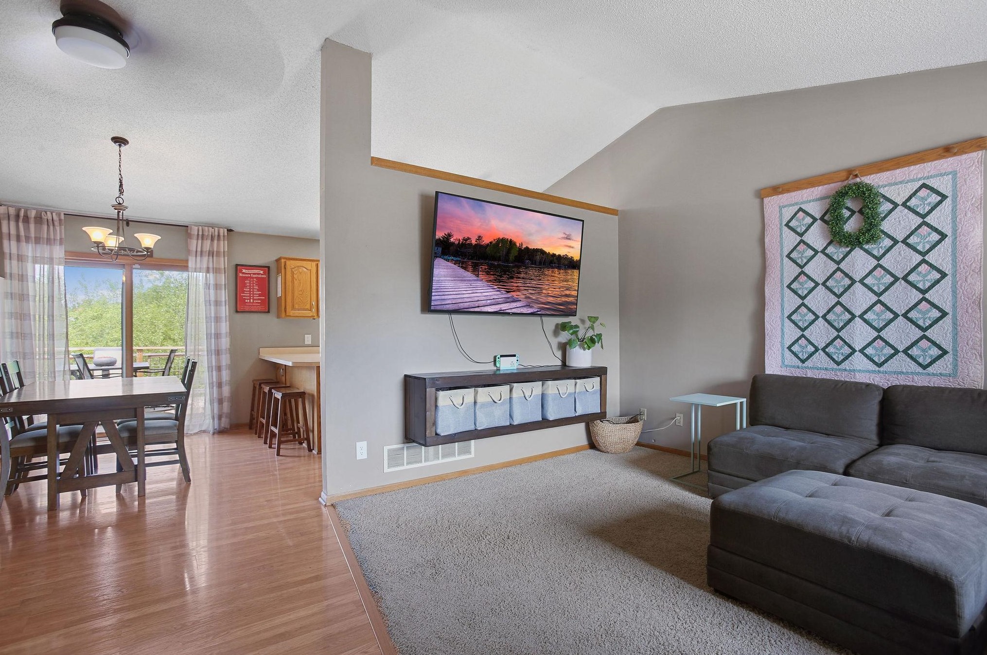 1685 146th Ave, Anoka, MN 55304-7708