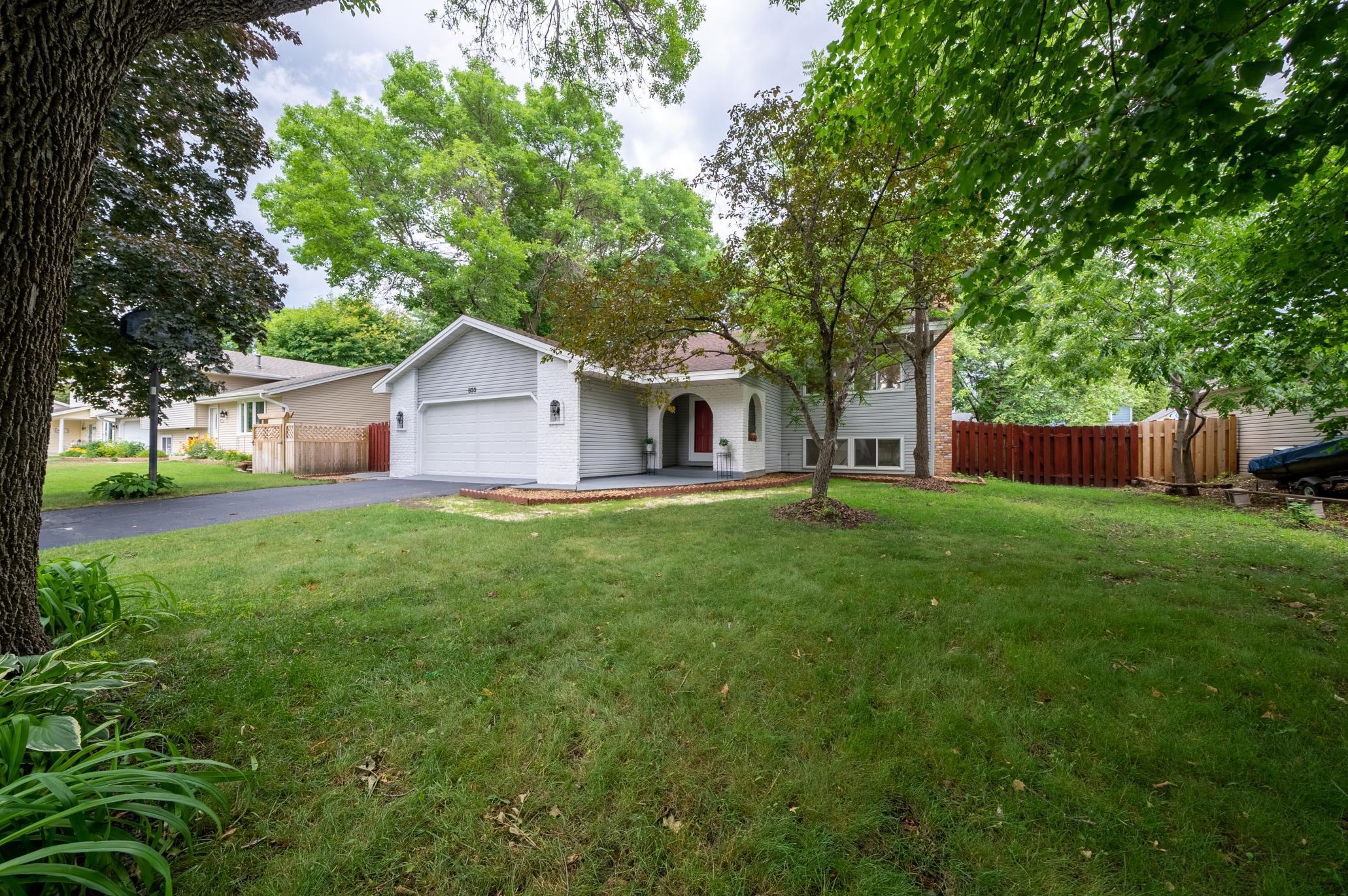 833 96th Ln, Minneapolis, MN 55434-2501