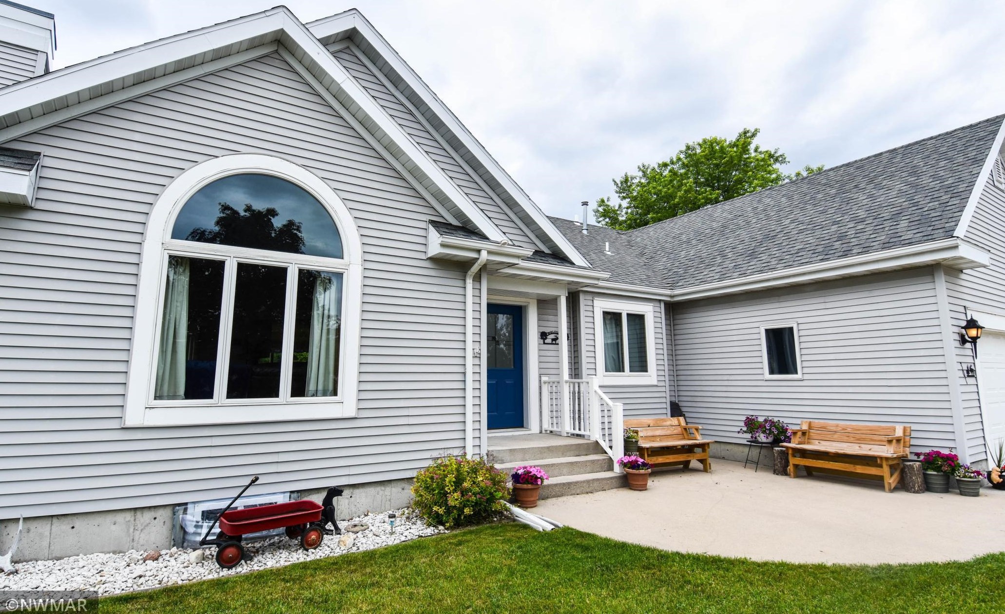 301 Cardinal Ave, Thief River Falls, MN 56701-2601