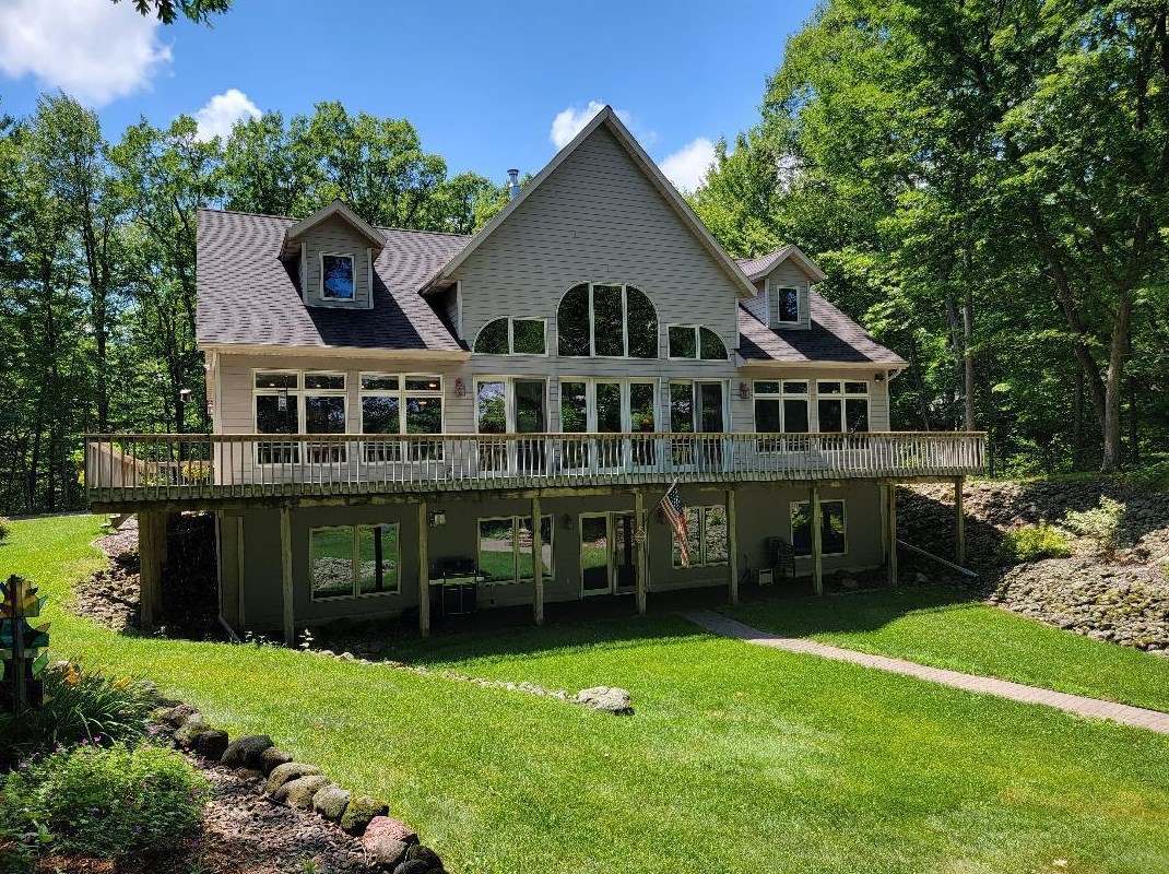 1124 26 1/2 Ave, Cumberland, WI 54829-9677