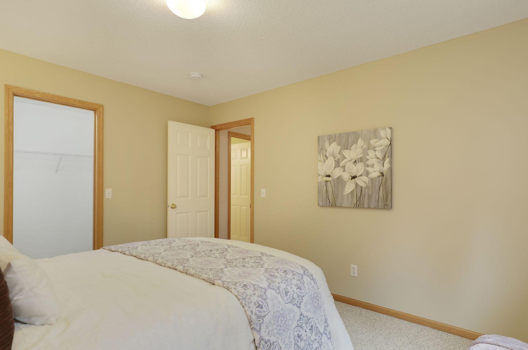 13907 Farmington Way, Saint Paul MN  55124-3314 exterior