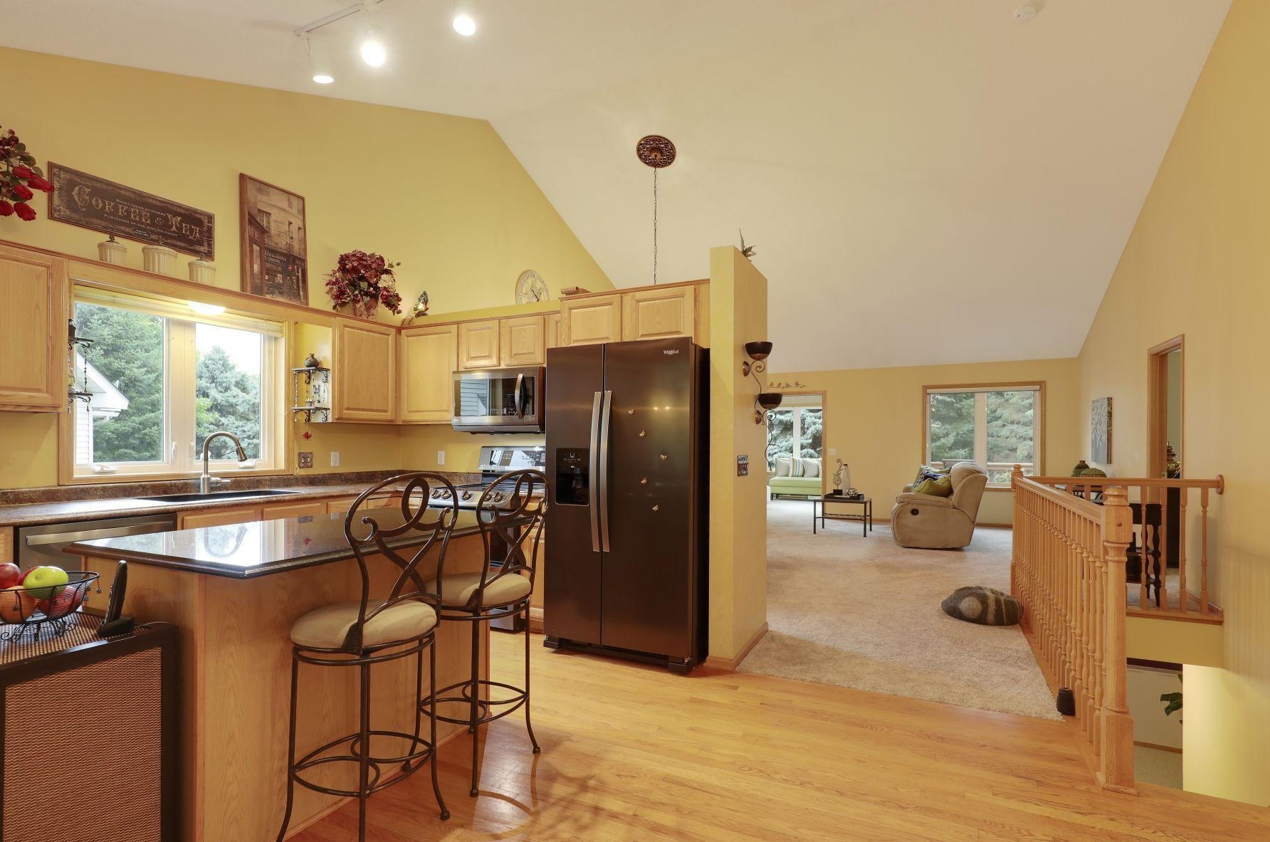 13907 Farmington Way, Saint Paul MN  55124-3314 exterior