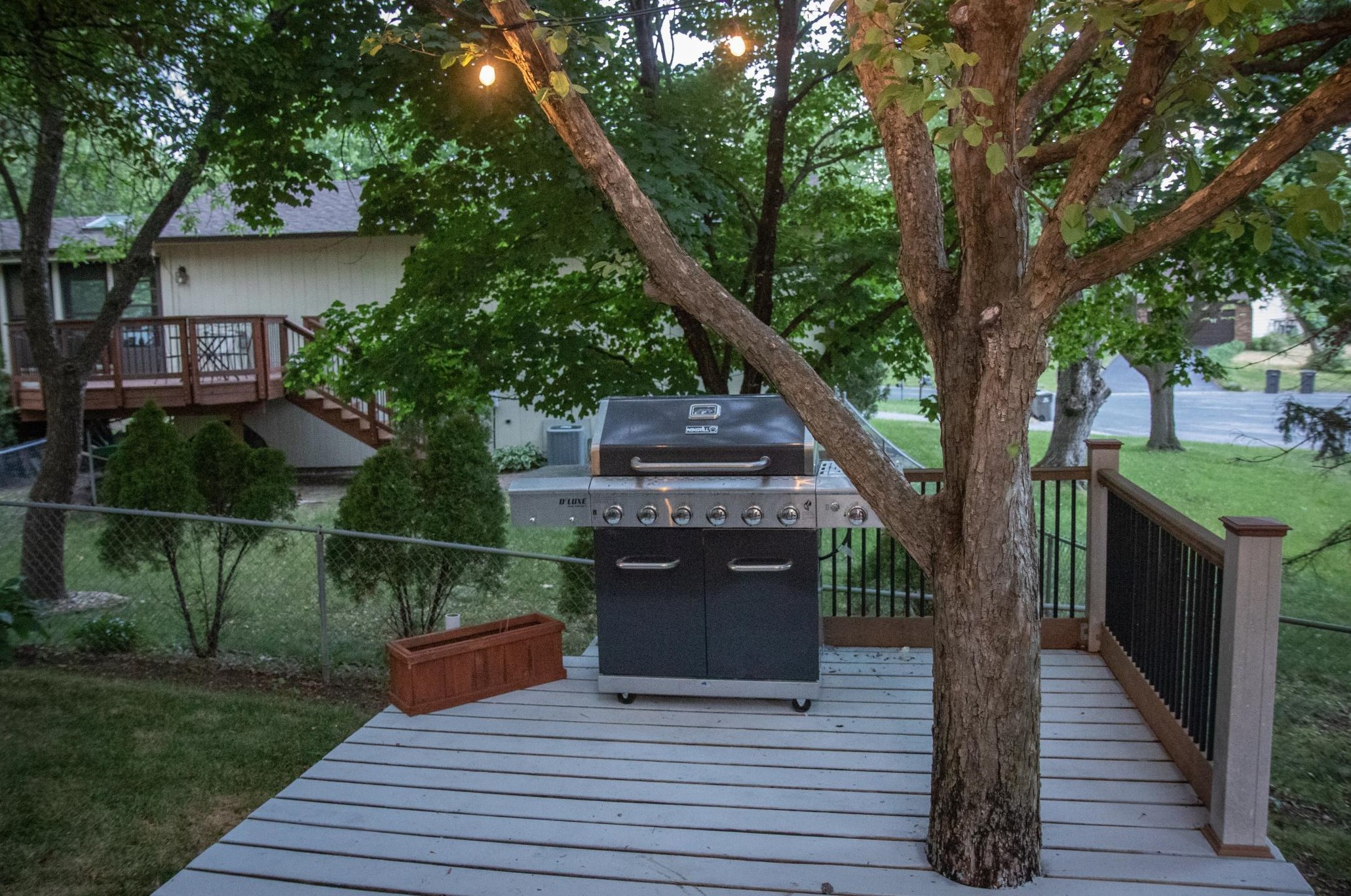 9850 Cromwell Dr, Edina MN  55347-2945 exterior