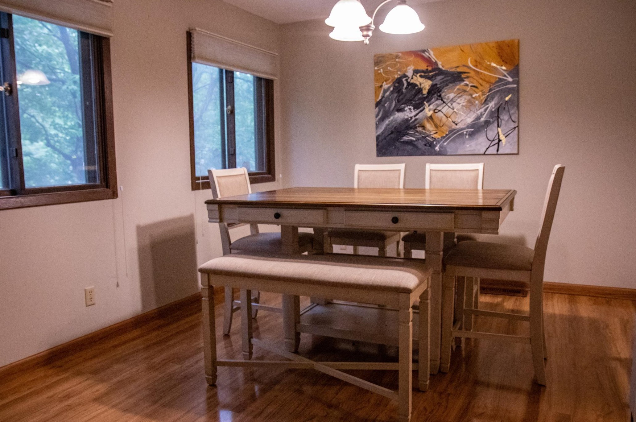 9850 Cromwell Dr, Edina MN  55347-2945 exterior