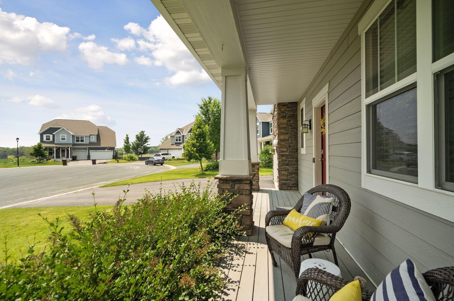 3358 James Ct, Prior Lake, MN 55372