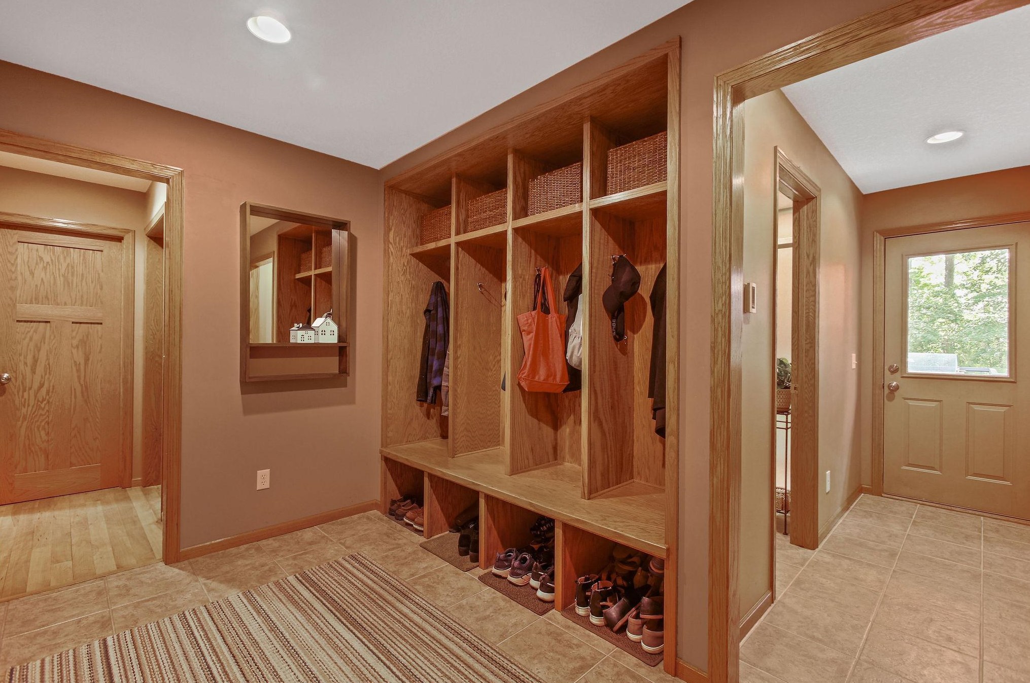 3214 Red Oak Dr, Saint Paul MN  55121-2336 exterior