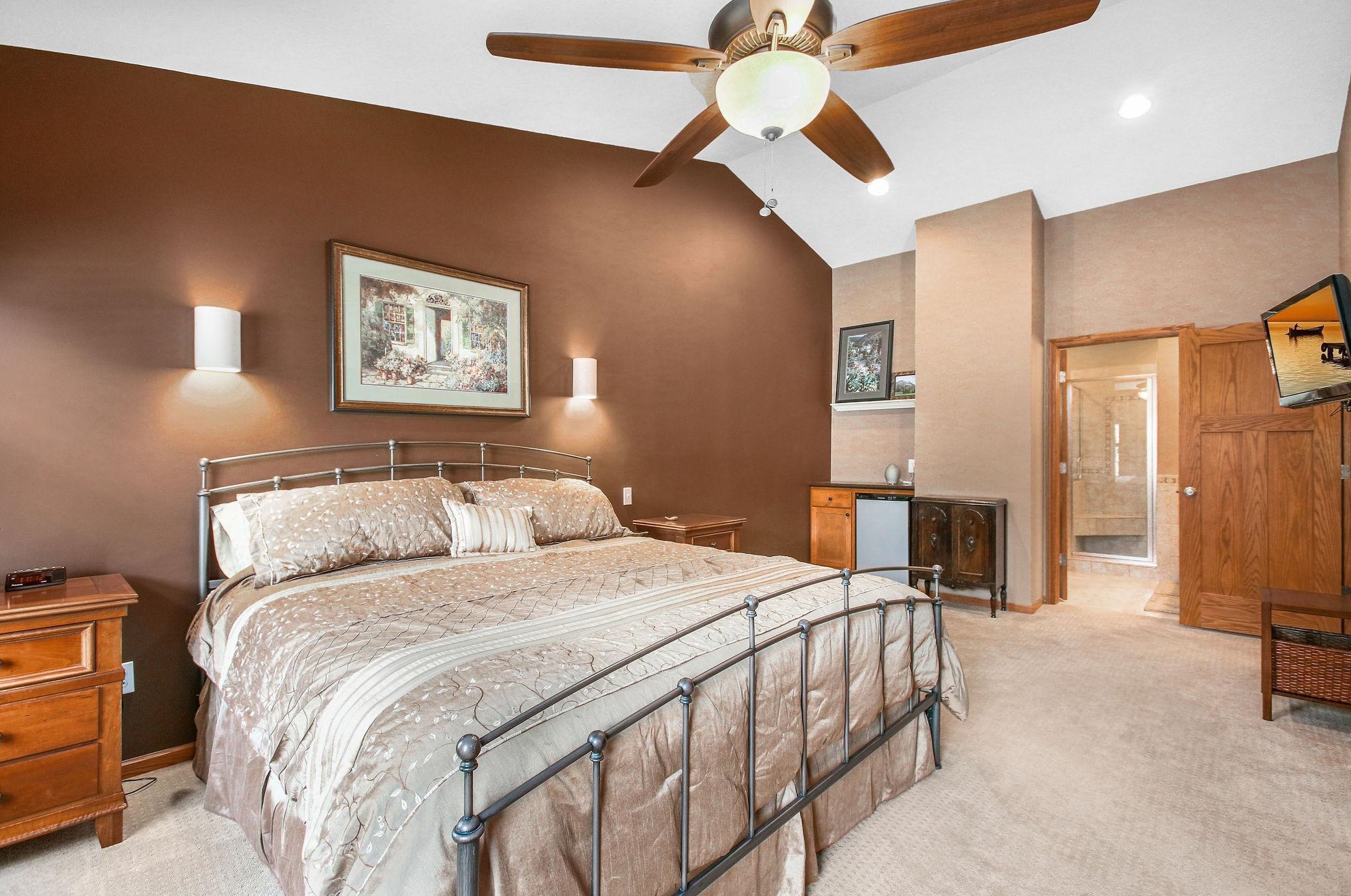 3214 Red Oak Dr, Saint Paul MN  55121-2336 exterior