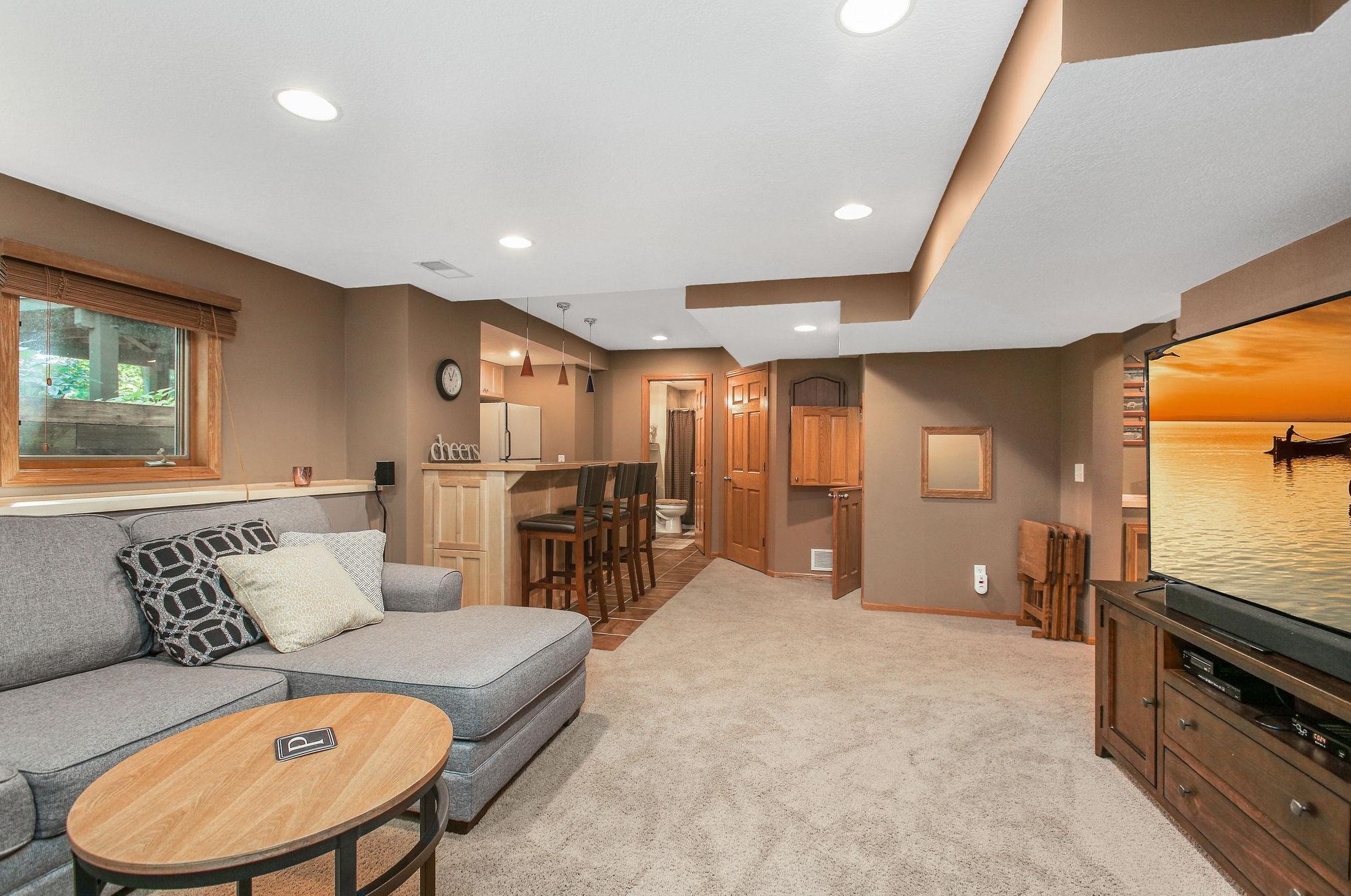 3214 Red Oak Dr, Saint Paul MN  55121-2336 exterior