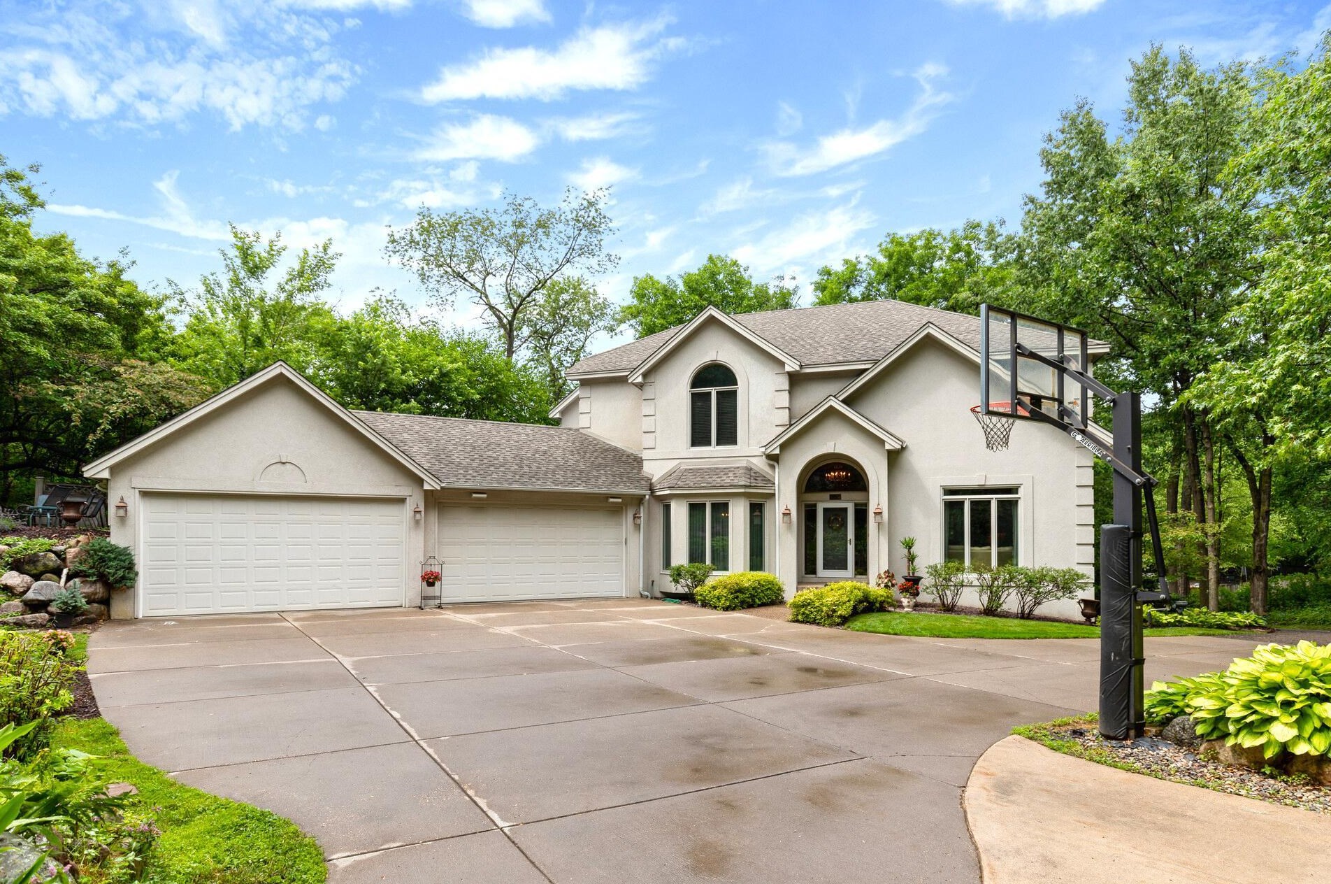 3543 Orchard Ln, Hopkins, MN 55305-4203