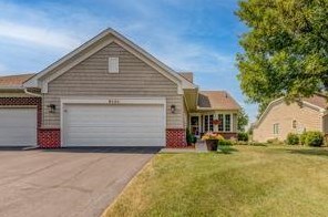 8958 Deer Run Ct, Victoria, MN 55386