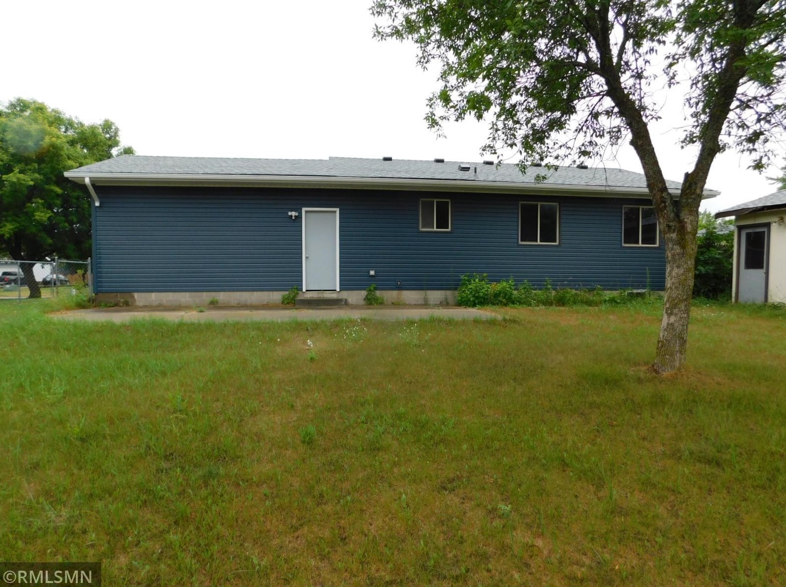804 Cedar St, Isanti, MN 55040-7224