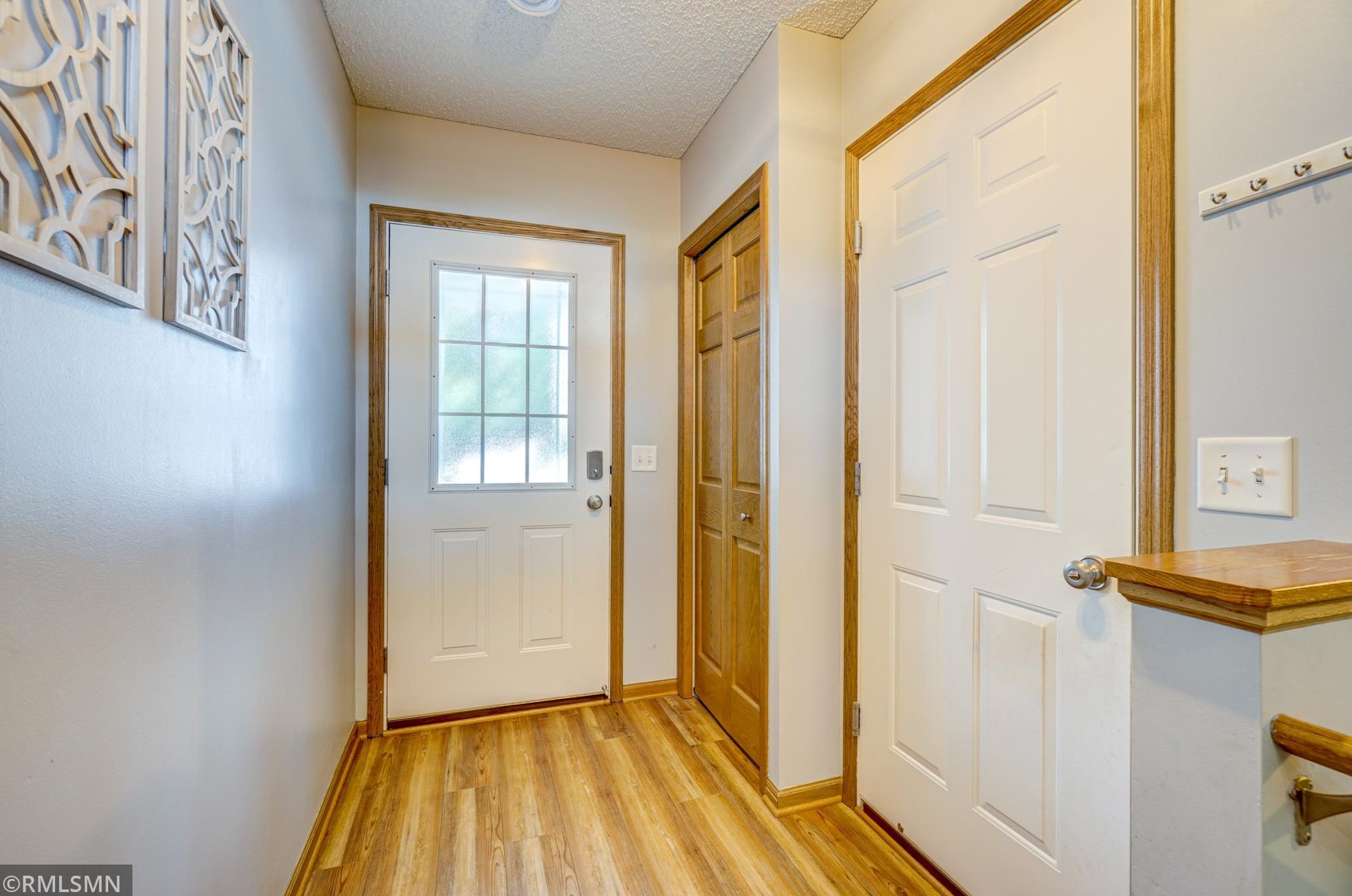 10624 Pond Curv, Saint Paul, MN 55129-5810