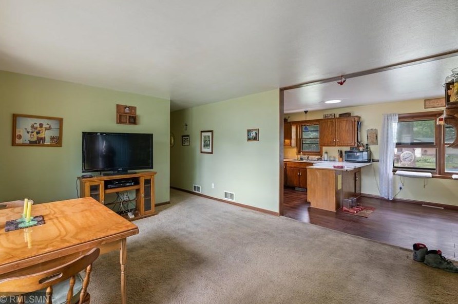 1222 11th Ave N, Princeton, MN 55371