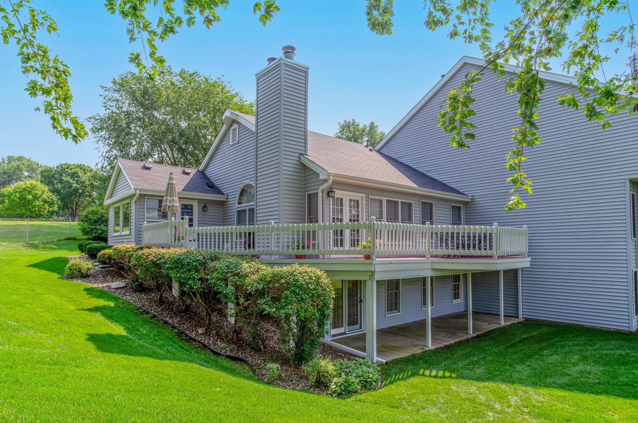14399 Bedford Dr, Edina, MN 55346-3032