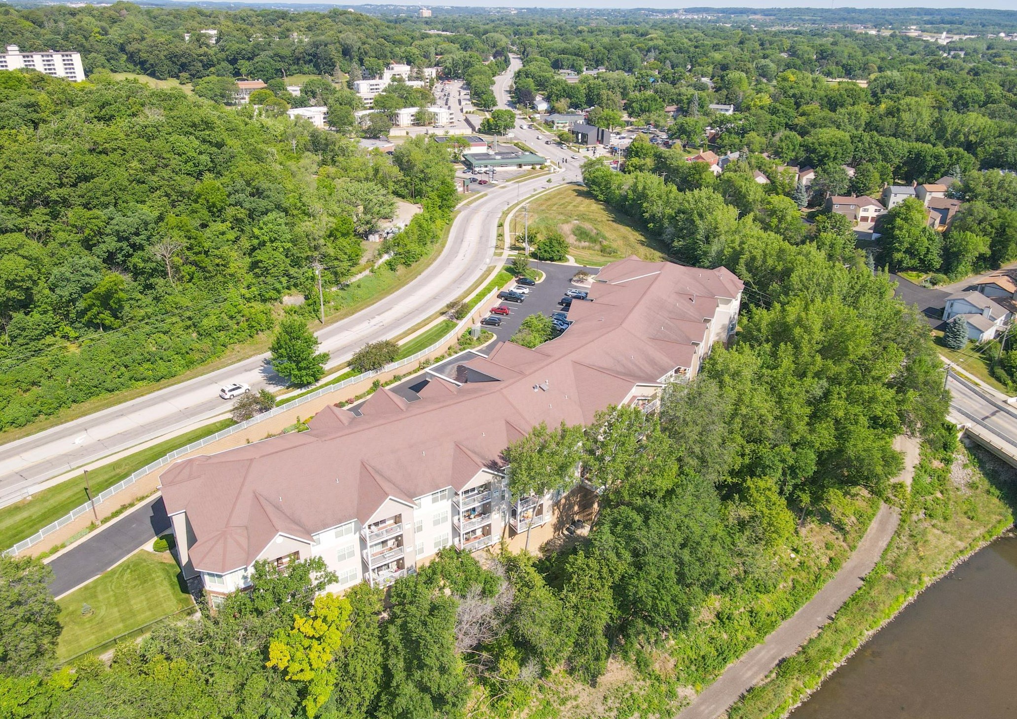 1880 3rd Ave, Rochester MN  55902-2301 exterior