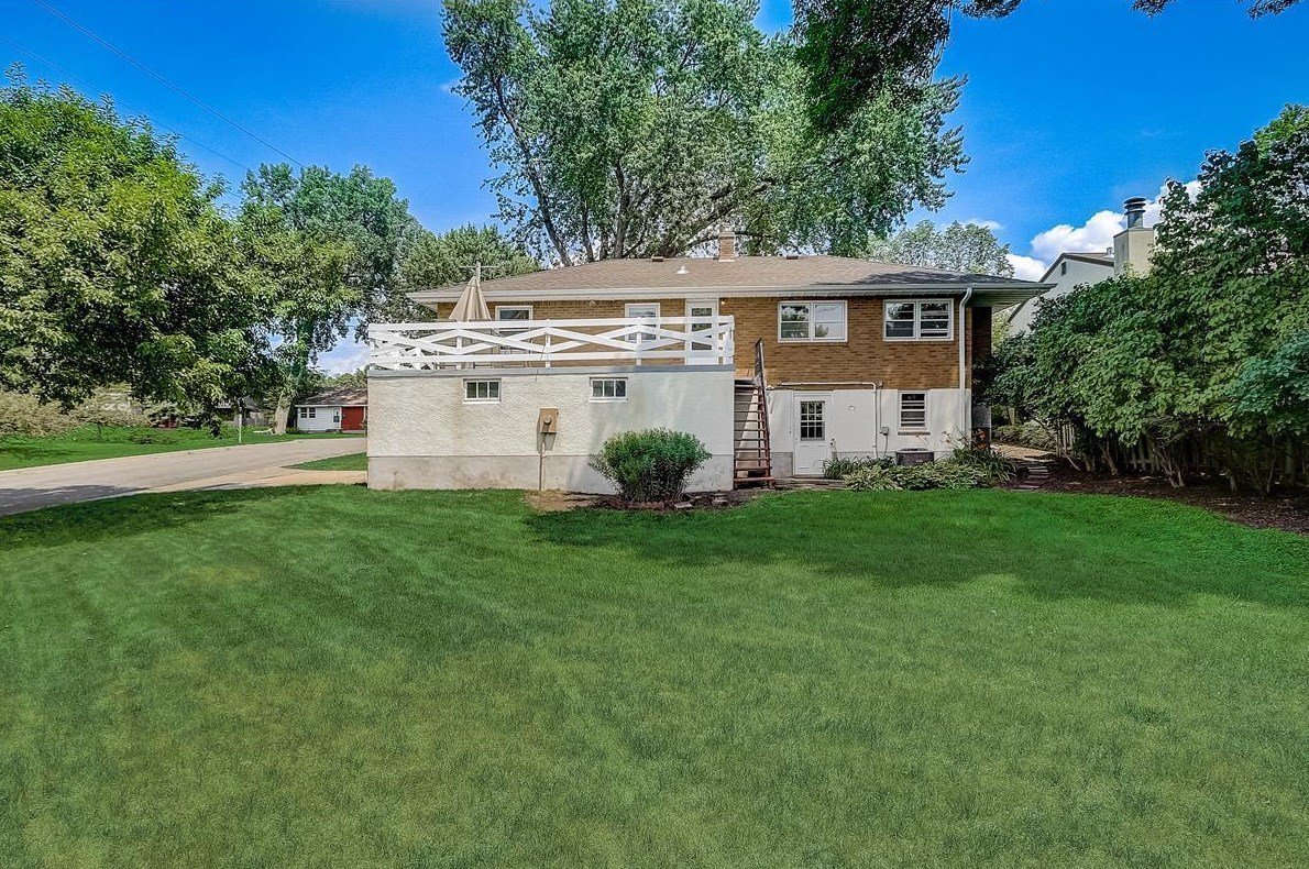 529 Otis Ave, Saint Paul MN  55104-4952 exterior