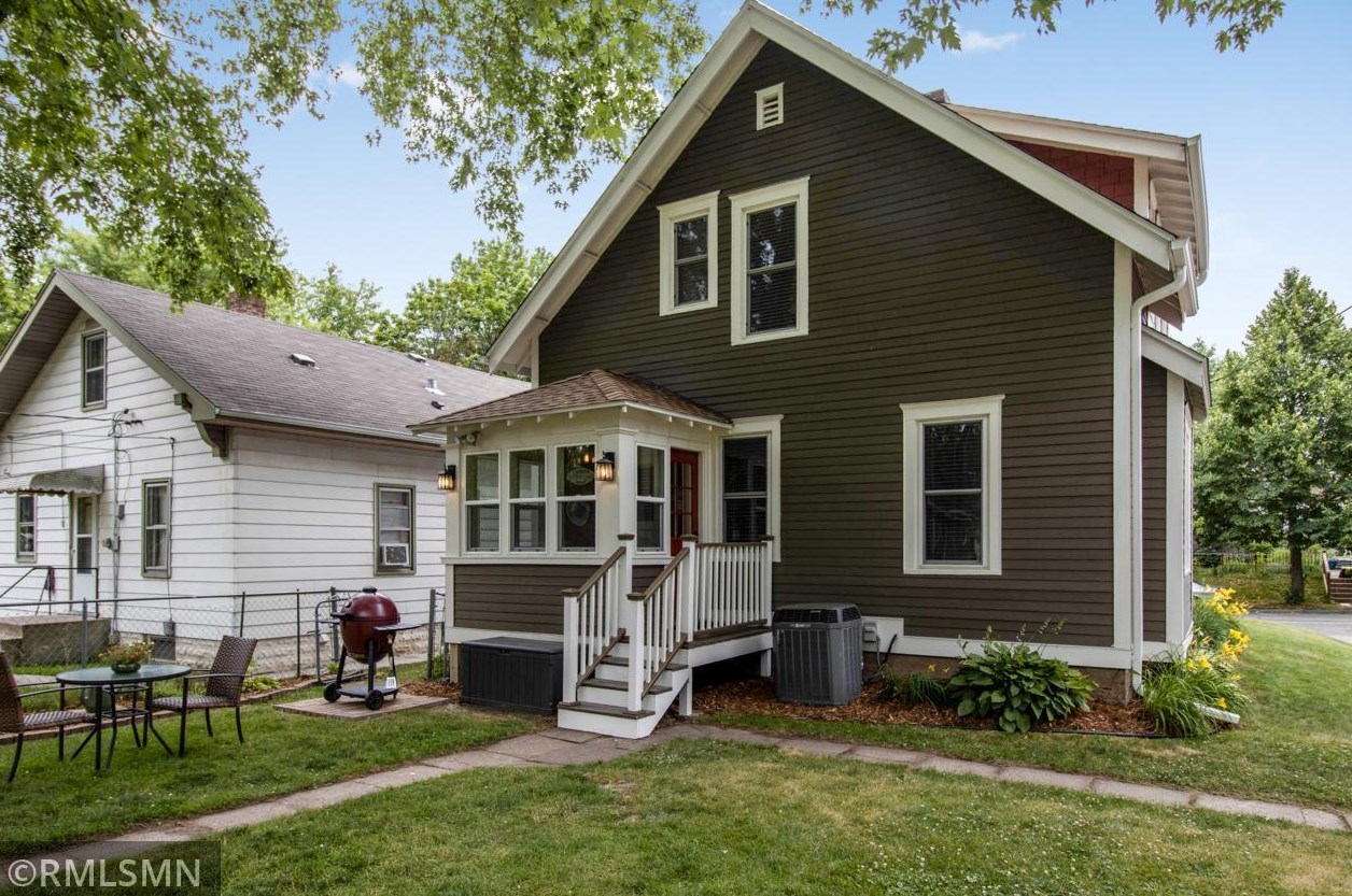 655 Sherwood Ave, Saint Paul MN  55106-1712 exterior