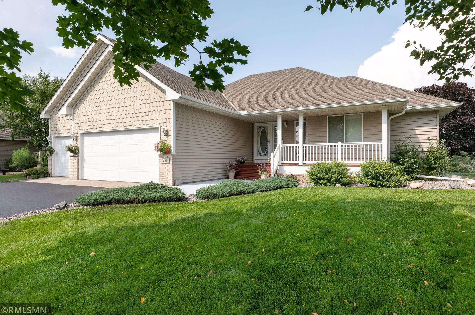 955 143rd Ave, Anoka, MN 55304-6702