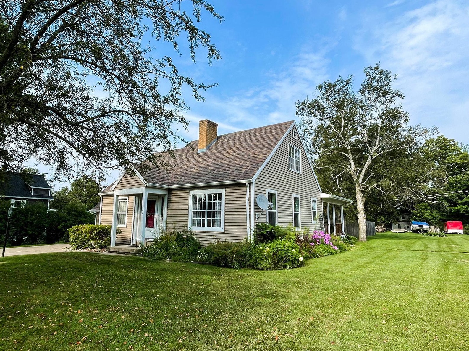 402 3rd Ave Nw, Spring Grove, MN 55974