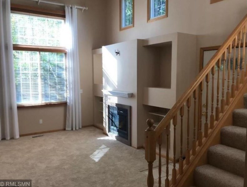 14378 Raymond Ln, Edina, MN 55347