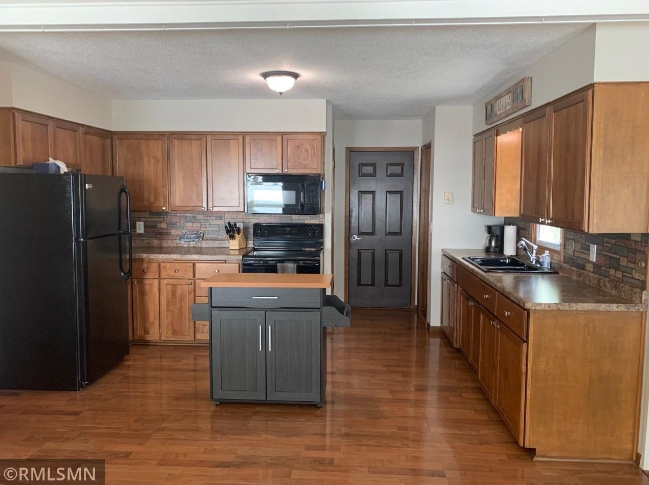 5960 165th St, Atwater MN  56209-9424 exterior